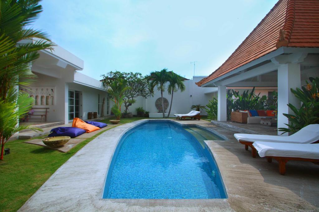 Villa Mutiara Putih By Optimum Bali Villas Seminyak  Ruang foto