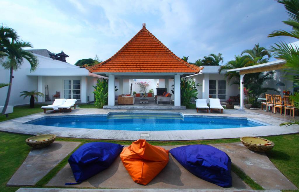 Villa Mutiara Putih By Optimum Bali Villas Seminyak  Ruang foto